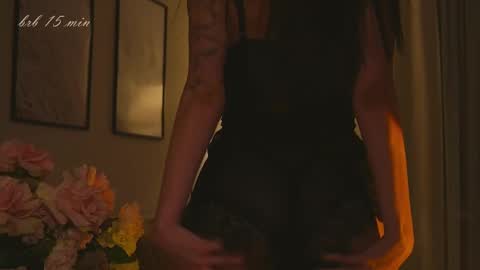 Snapshot of xxx_sunset chatting on October 10, 2025, 11:42 am Molly online show from October 10, 2025, 11:42 am