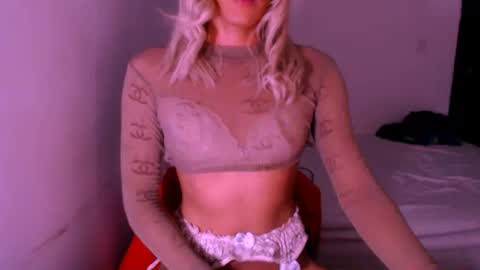 Chiara online show from December 20, 2025, 4:41 am