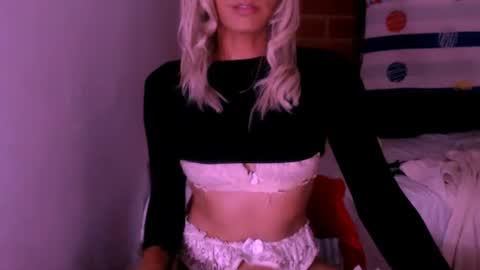 Chiara online show from April 30, 2026, 5:14 am