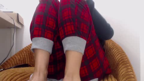 Lola online show from January 9, 2025, 6:47 pm