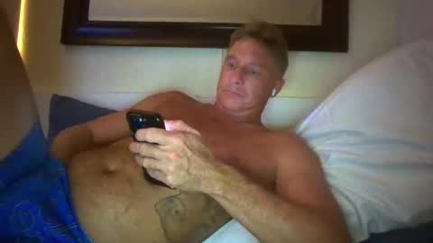deeeeznutz online show from October 3, 2025, 8:00 am