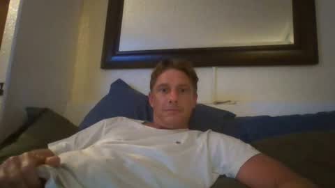 deeeeznutz online show from August 5, 2026, 10:07 am