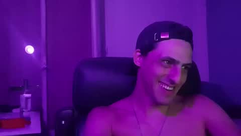 xxxfacu online show from January 16, 2025, 5:32 am