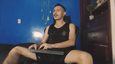 Kev online show from November 2, 2025, 7:49 pm