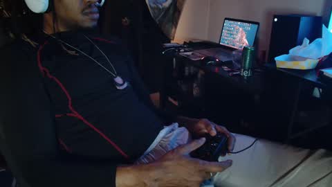 xxxjrstrokesxxx online show from March 4, 2025, 11:54 pm