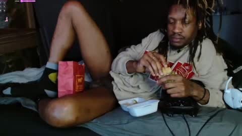 xxxjrstrokesxxx online show from March 10, 2025, 4:17 am