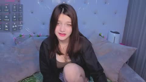 foxy online show from June 20, 2026, 6:22 pm