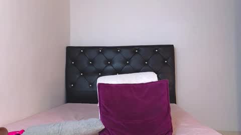 xxxtatianabustyxxx online show from December 2, 2025, 5:08 pm