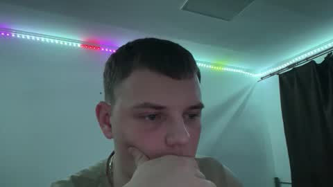 Leo online show from March 12, 2026, 9:43 pm