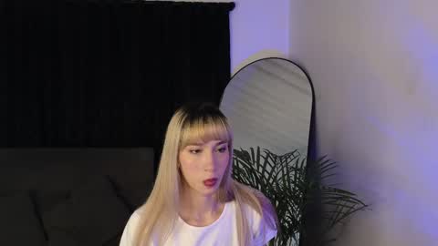 July and Fer online show from September 28, 2025, 8:20 am