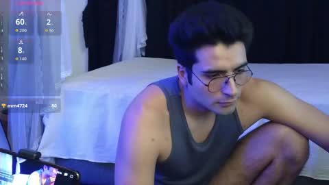 Snapshot of xxxvandersexxx chatting on April 23, 2026, 12:29 pm July and Fer online show from April 23, 2026, 12:29 pm