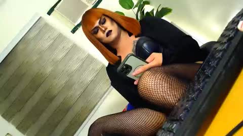 QueenMarina online show from May 26, 2026, 11:12 pm