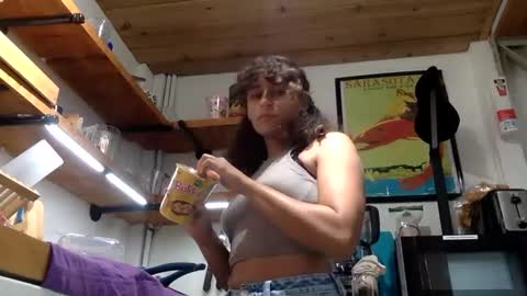 xyrarose online show from September 12, 2025, 9:48 pm