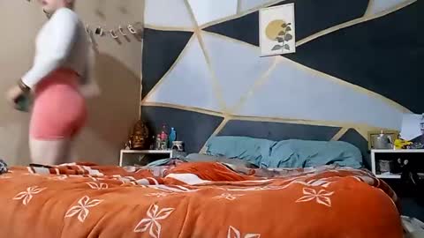 xzarpeta online show from November 9, 2025, 12:58 pm