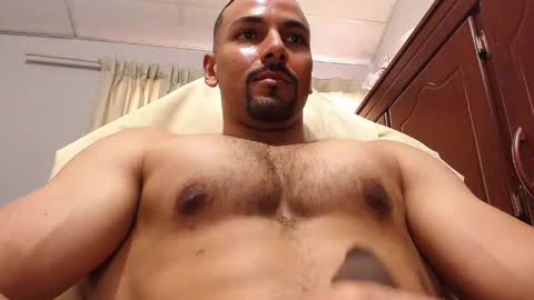  Yago Fox  online show from December 1, 2024, 8:31 pm