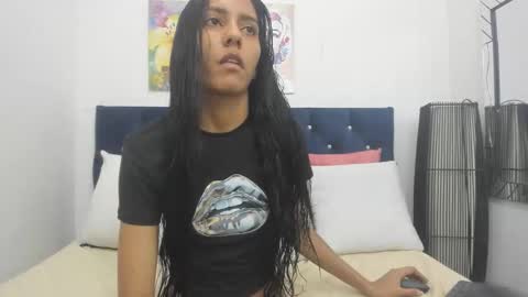 yaiza_sexylovee online show from February 7, 2026, 12:25 am