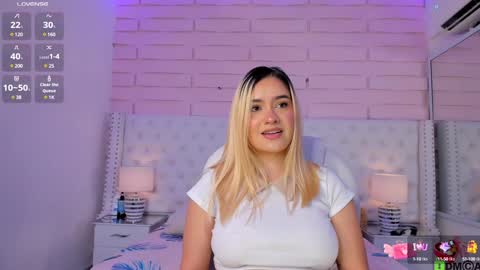 Snapshot of yaky_ chatting on December 13, 2024, 1:26 am Yakeline online show from December 13, 2024, 1:26 am