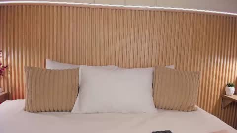 Yalezka online show from July 28, 2026, 4:08 am