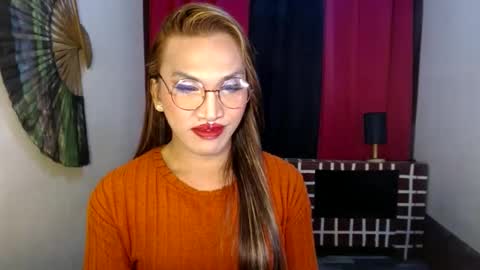 lorien gosper online show from December 2, 2024, 12:07 pm