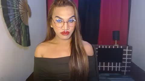 lorien gosper online show from December 17, 2024, 11:49 am
