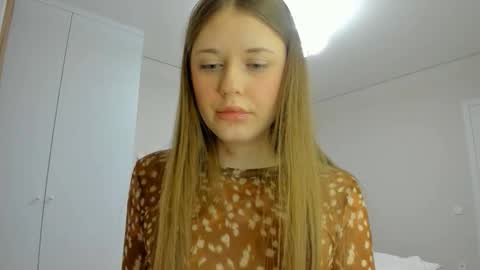 yamatobrodsky1 online show from February 4, 2026, 10:15 pm