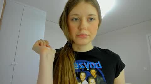 yamatobrodsky1 online show from February 5, 2026, 7:40 pm