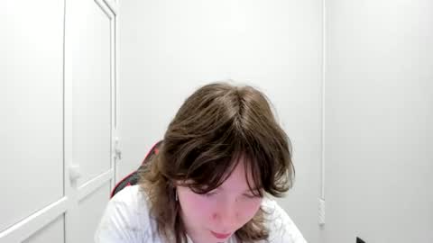 Snapshot of yamihoshii chatting on July 5, 2026, 7:04 am Sofia online show from July 5, 2026, 7:04 am