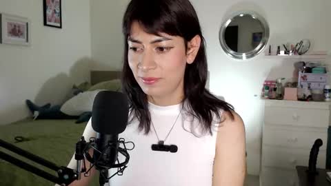 Snapshot of yana_secretroom chatting on November 10, 2025, 12:42 am Yana online show from November 10, 2025, 12:42 am