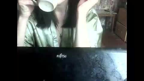 Snapshot of yanafiesta chatting on September 18, 2025, 9:33 am yanafiesta online show from September 18, 2025, 9:33 am