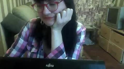 yanafiesta online show from November 17, 2025, 1:17 pm