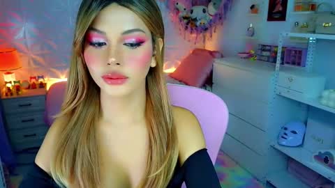 Snapshot of yang_audreylone chatting on October 18, 2025, 11:16 pm YANG AUDREY LONE online show from October 18, 2025, 11:16 pm
