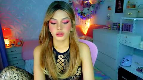 Snapshot of yang_audreylone chatting on October 20, 2025, 1:28 am YANG AUDREY LONE online show from October 20, 2025, 1:28 am