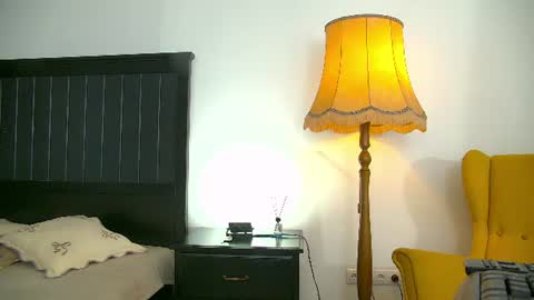 yanira_ass_ online show from July 8, 2026, 4:06 am