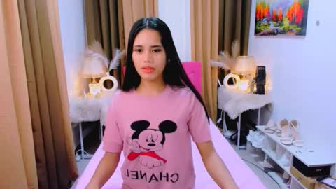 Yanna online show from October 4, 2025, 7:17 am