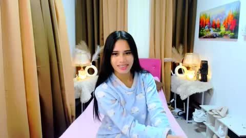 Yanna online show from October 14, 2025, 2:56 am