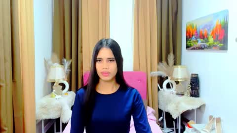 Yanna online show from October 28, 2025, 8:44 pm