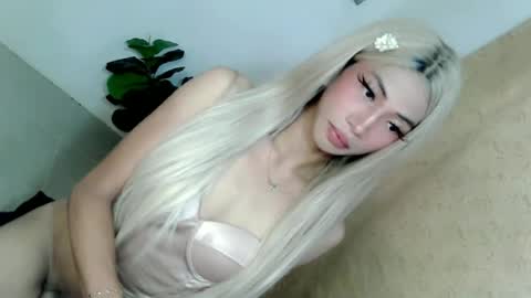 yannafucks online show from June 17, 2026, 9:12 am