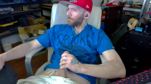 yannb35 online show from February 11, 2025, 2:14 am