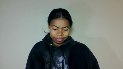 Snapshot of yannick_01 chatting on June 17, 2026, 10:32 pm yannick_01 online show from June 17, 2026, 10:32 pm