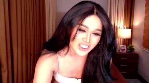 Allisonn online show from March 8, 2025, 2:08 pm