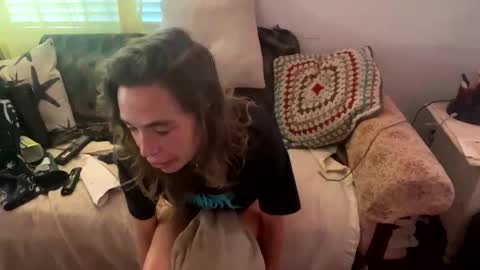 Snapshot of yanyanpixie chatting on October 12, 2025, 5:45 pm yanyanpixie online show from October 12, 2025, 5:45 pm