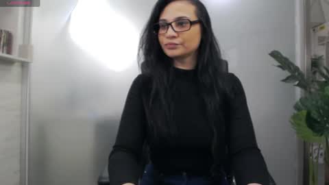 Snapshot of yaraxcox chatting on April 1, 2026, 3:07 am Yara online show from April 1, 2026, 3:07 am