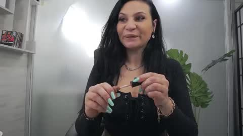 Snapshot of yaraxcox chatting on May 2, 2026, 2:49 am Yara online show from May 2, 2026, 2:49 am