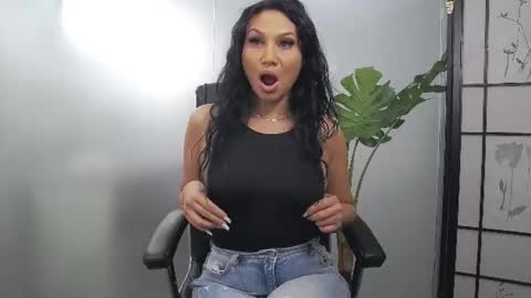 Yara online show from June 12, 2026, 5:28 am