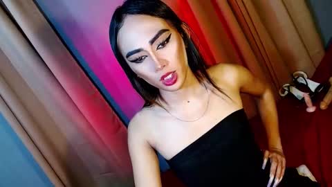 miss yasii online show from January 8, 2025, 5:59 pm