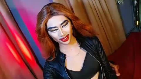 miss yasii online show from January 12, 2025, 6:59 pm