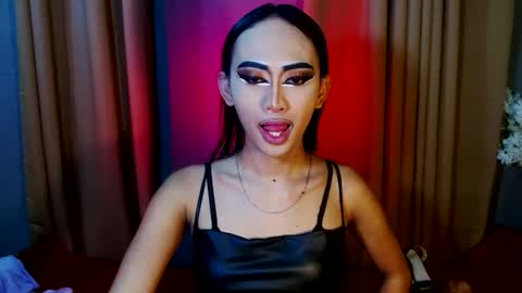 miss yasii online show from January 19, 2025, 9:33 am