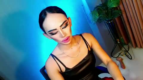 miss yasii online show from February 10, 2025, 3:42 pm