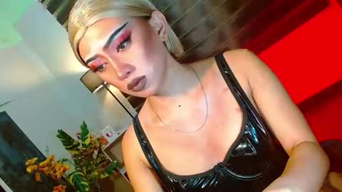 miss yasii online show from March 12, 2026, 6:03 pm