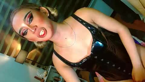 Snapshot of yasii19 chatting on May 7, 2026, 1:49 pm miss yasii online show from May 7, 2026, 1:49 pm